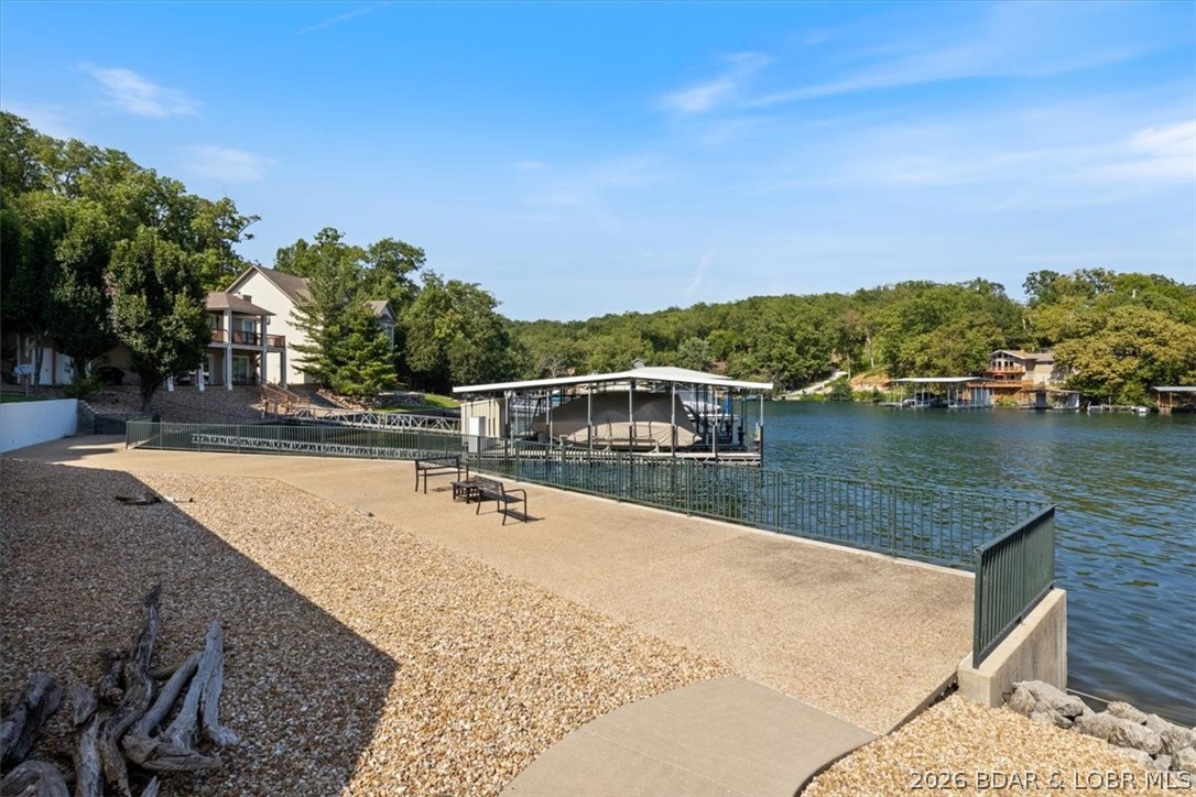Park Place On The Lake - Residential