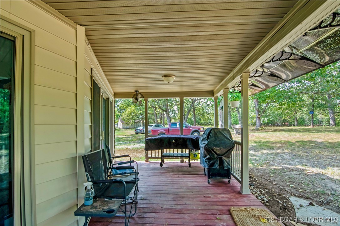 Gravois Mills, Missouri 65037, United States, 3 Bedrooms Bedrooms, ,2 BathroomsBathrooms,Residential,Active,196982