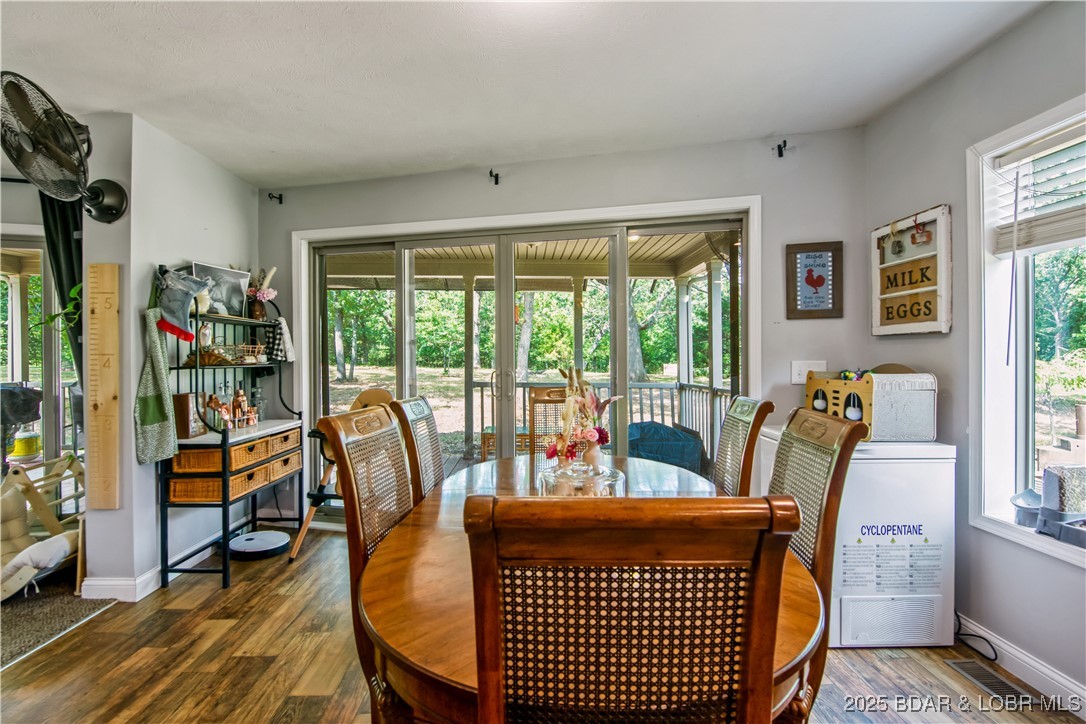 Gravois Mills, Missouri 65037, United States, 3 Bedrooms Bedrooms, ,2 BathroomsBathrooms,Residential,Active,196982