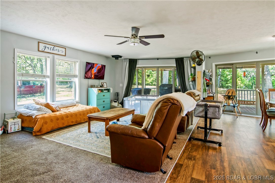 Gravois Mills, Missouri 65037, United States, 3 Bedrooms Bedrooms, ,2 BathroomsBathrooms,Residential,Active,196982