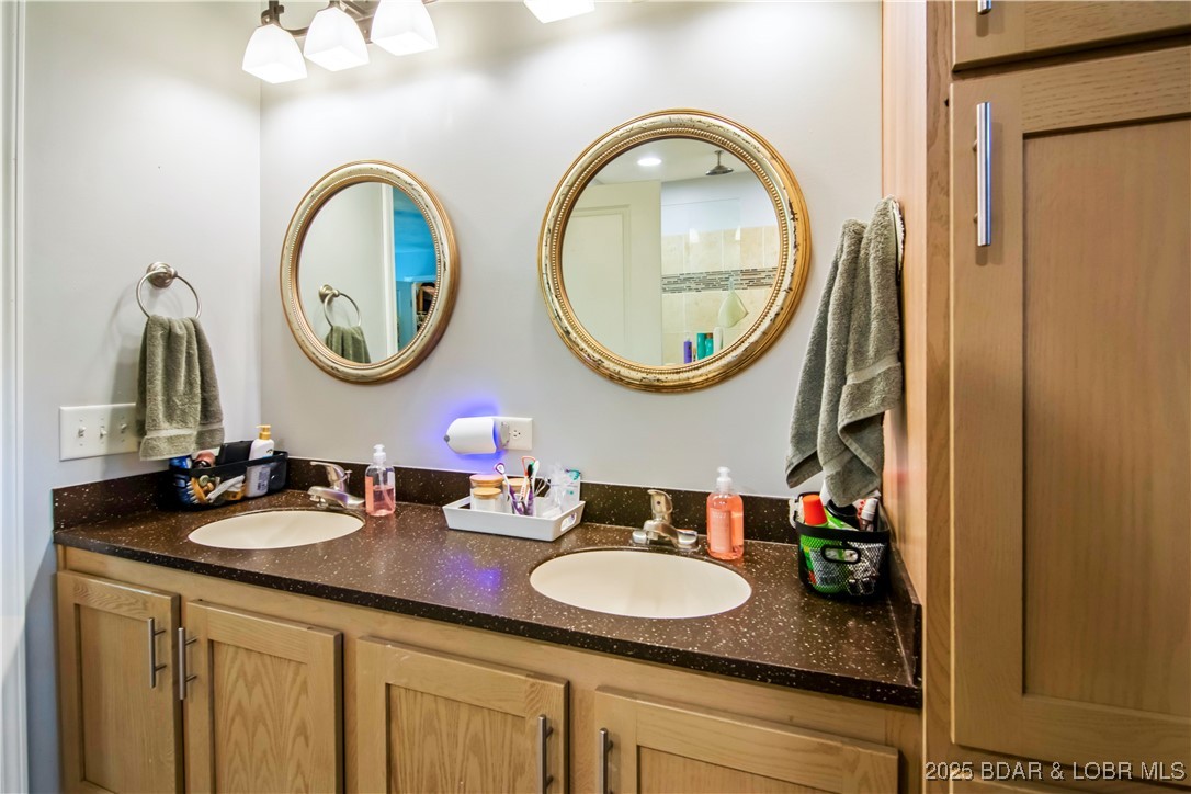 Gravois Mills, Missouri 65037, United States, 3 Bedrooms Bedrooms, ,2 BathroomsBathrooms,Residential,Active,196982