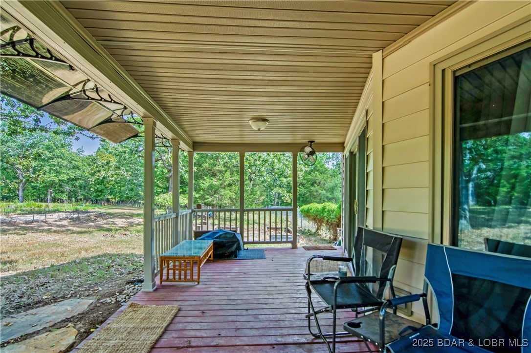 Gravois Mills, Missouri 65037, United States, 3 Bedrooms Bedrooms, ,2 BathroomsBathrooms,Residential,Active,196982