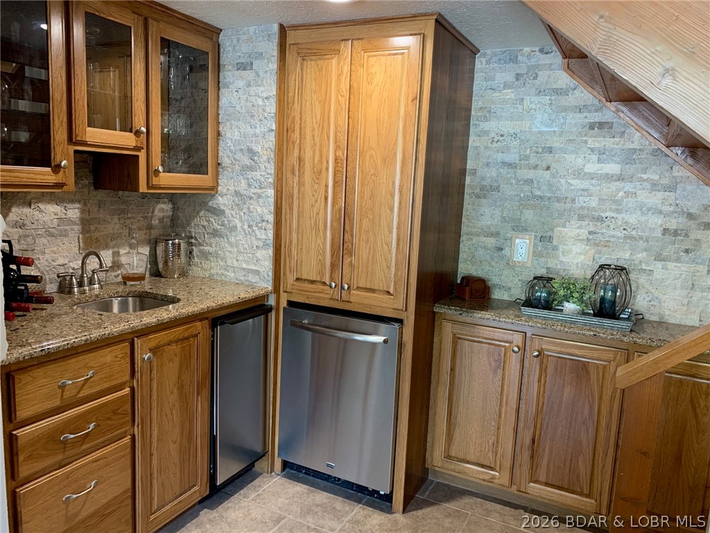 Lake Point Condominium - Residential