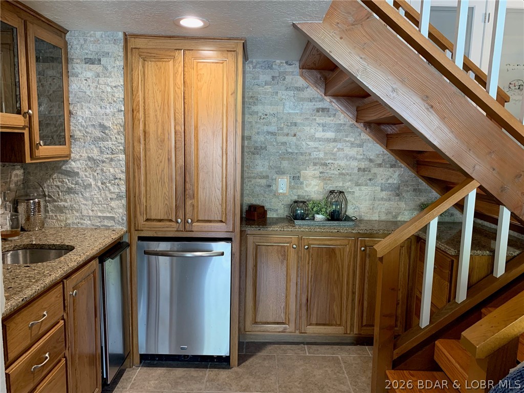 Lake Point Condominium - Residential