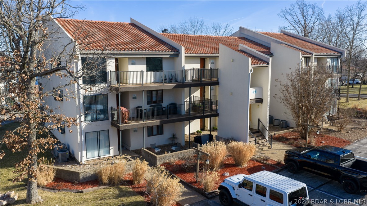 Four Seasons Racqt-Cntry Club - Residential