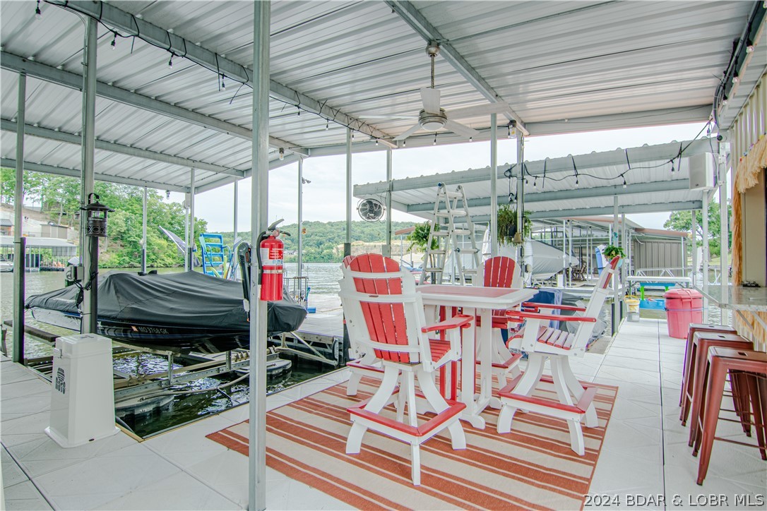 Linn Creek, Missouri 65052, United States, 4 Bedrooms Bedrooms, ,4 BathroomsBathrooms,Residential,Contingent,53417