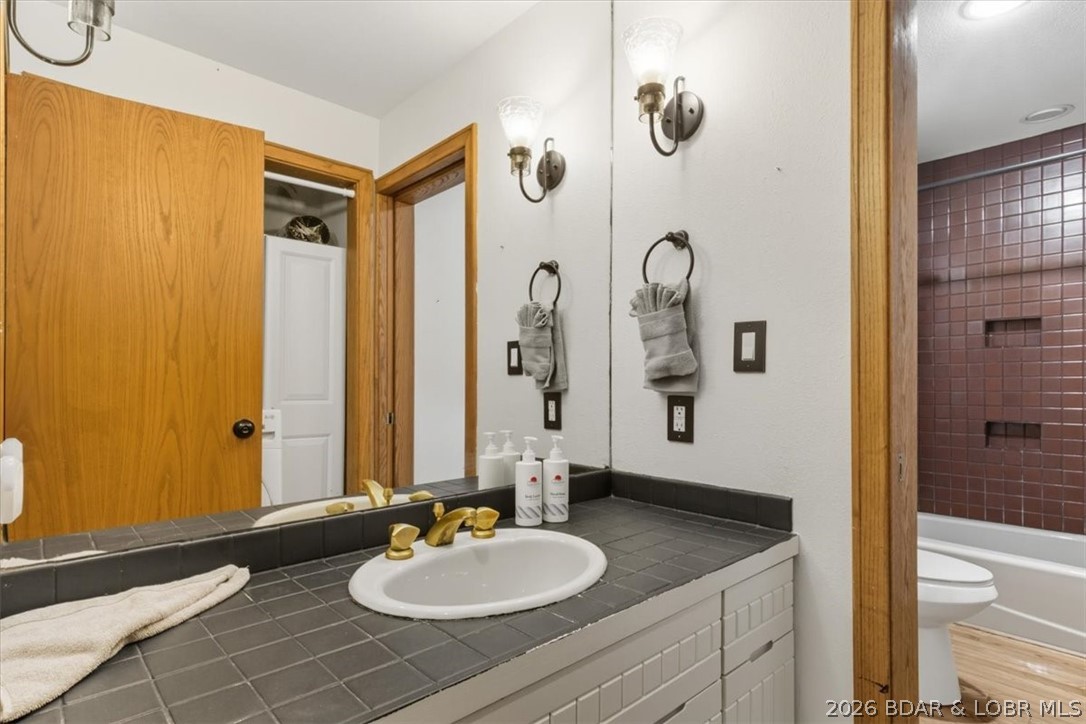 Knolls - Residential