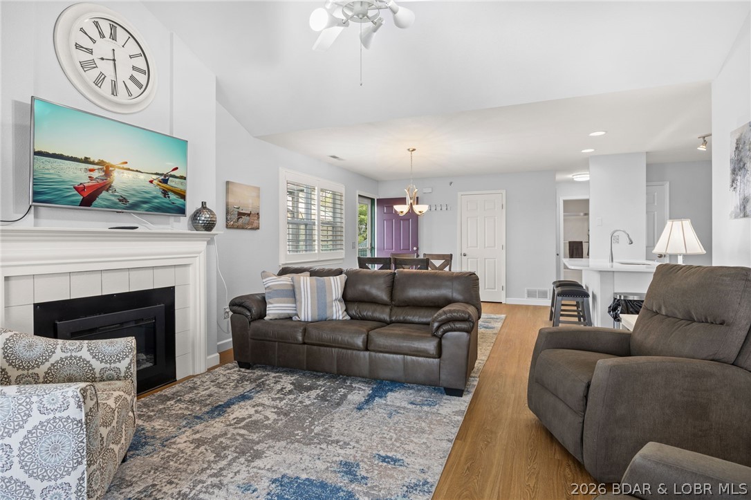 Harbour Towne Condominium - Residential