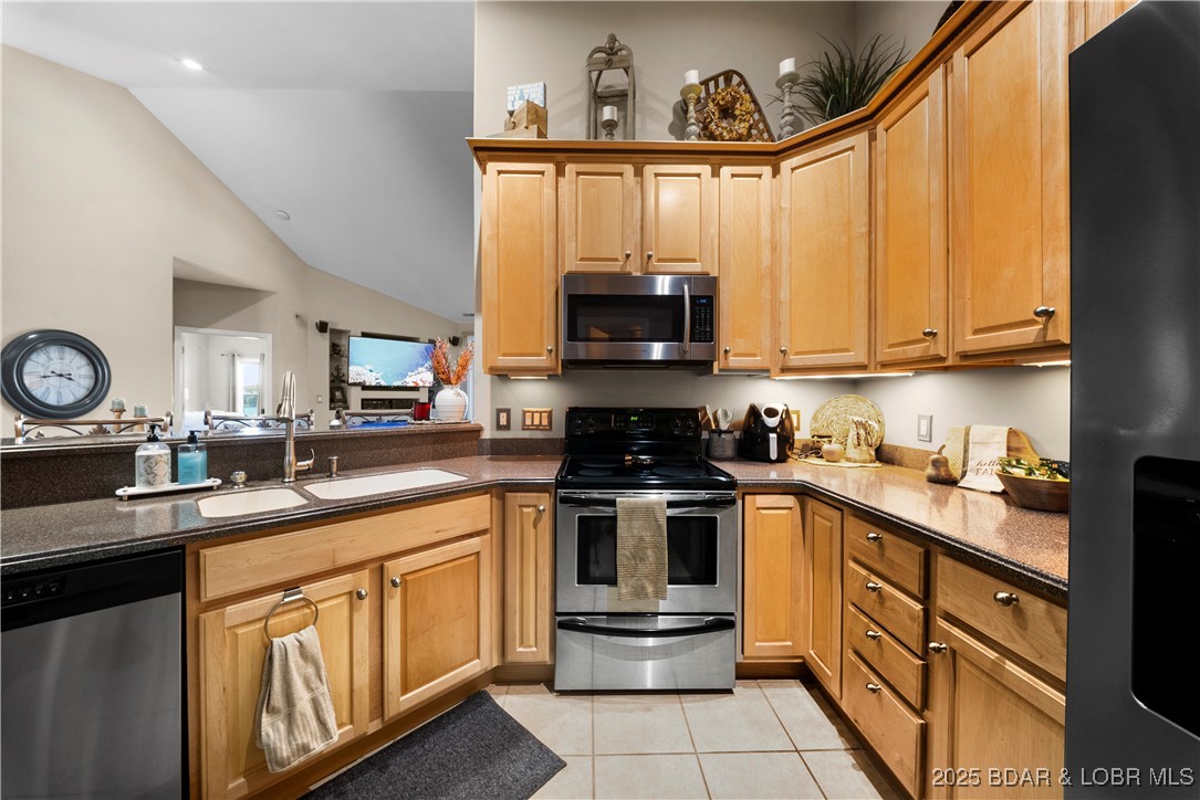 CapeRoyale At Ski Harbor Condo - Residential