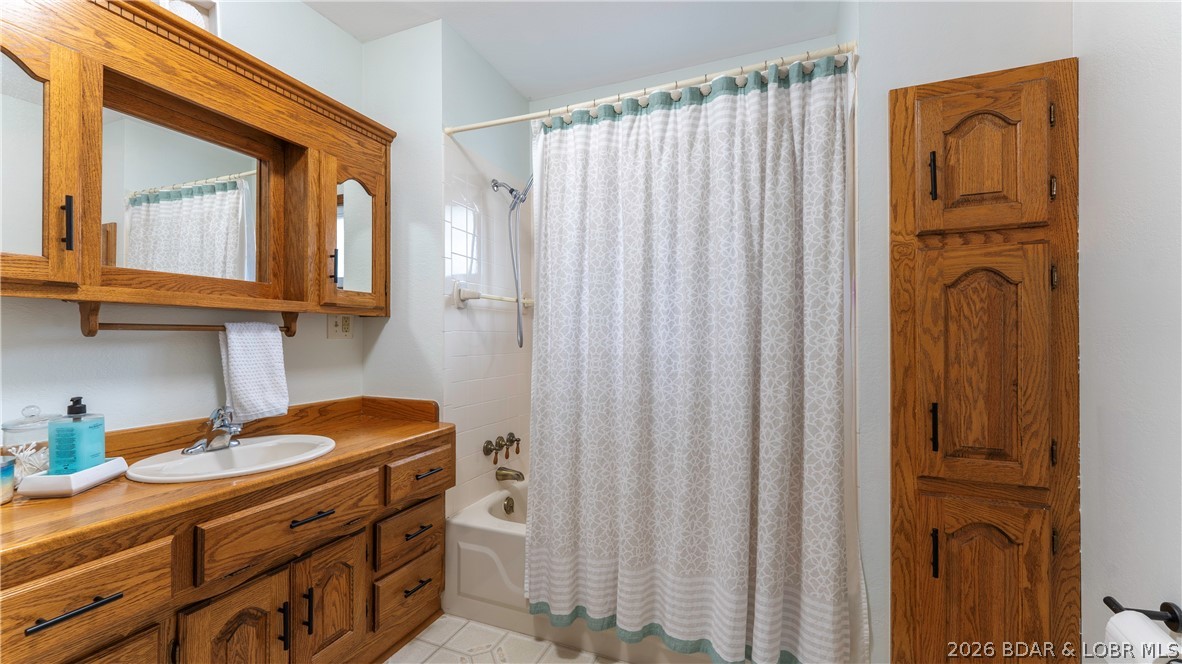 Gunn Acres - Residential