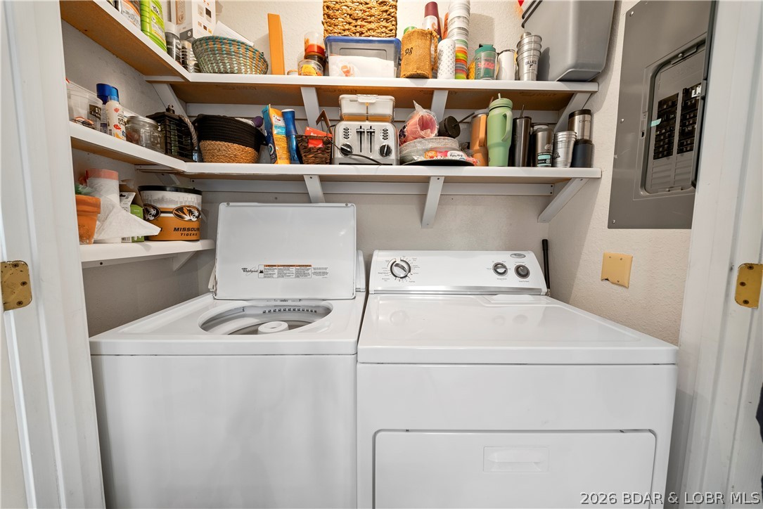 Windsor Bay Condominium - Residential