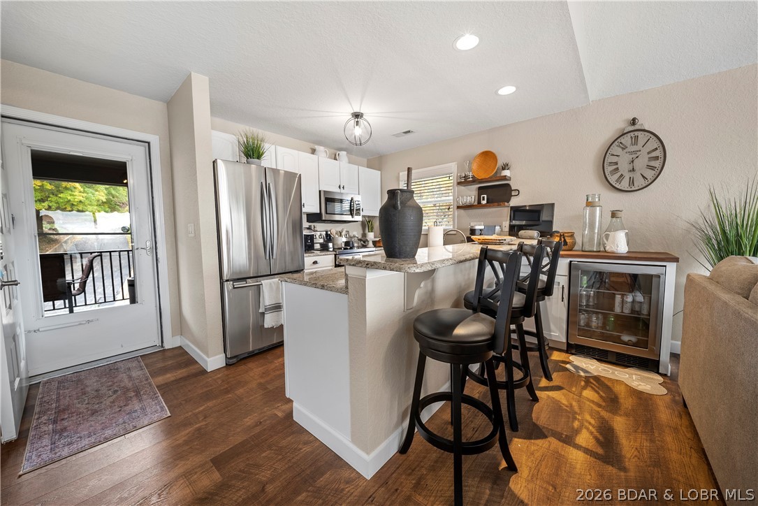 Windsor Bay Condominium - Residential