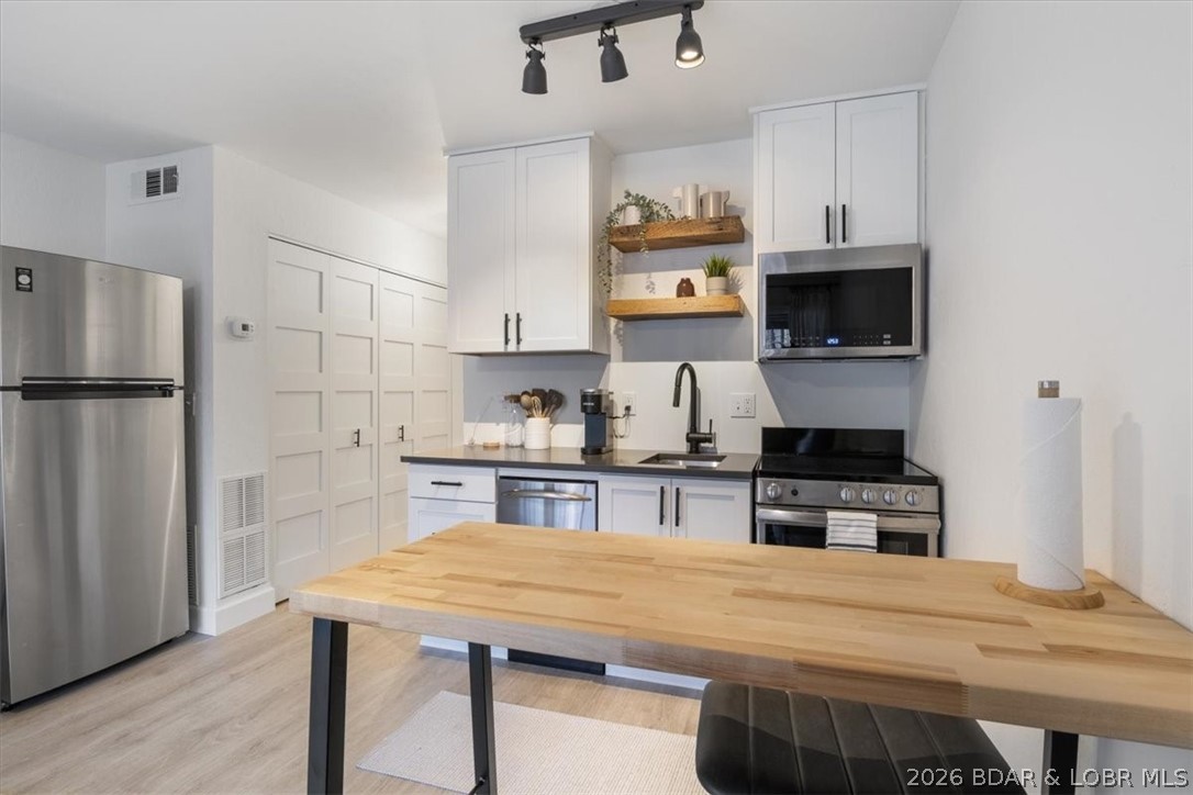 Southwood Shores Condominium - Residential