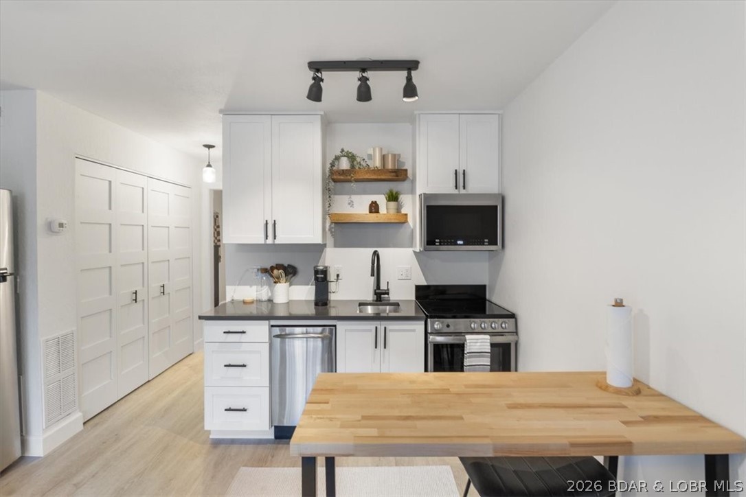 Southwood Shores Condominium - Residential