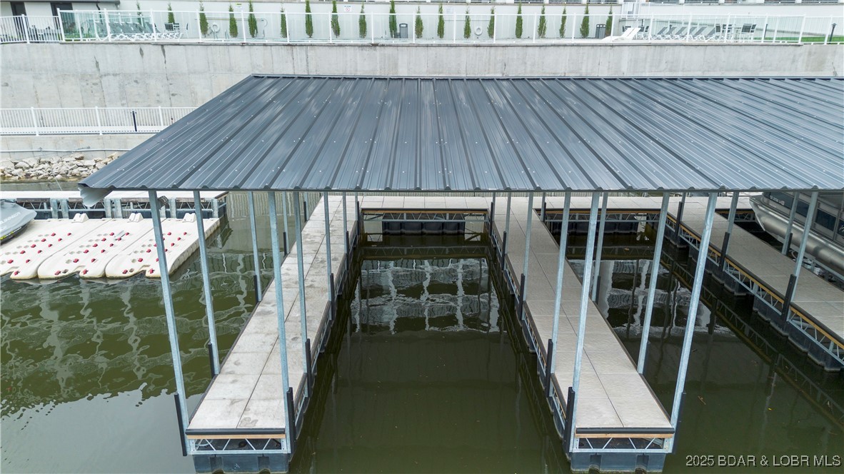 Topsiders Condominiums - Residential