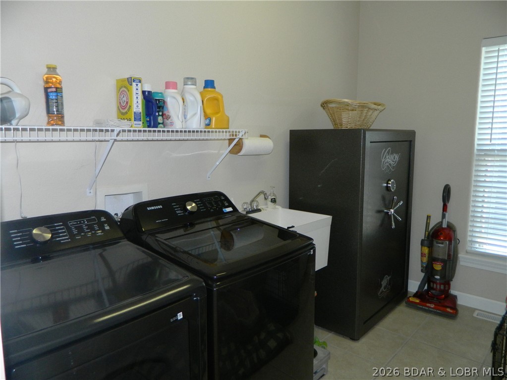 The Palms - Residential