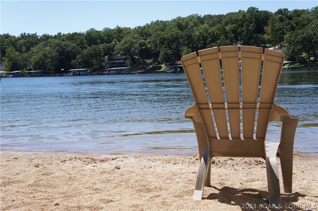 Osage Beach, Missouri 65065, United States, 3 Bedrooms Bedrooms, ,2 BathroomsBathrooms,Residential,Contingent,58349