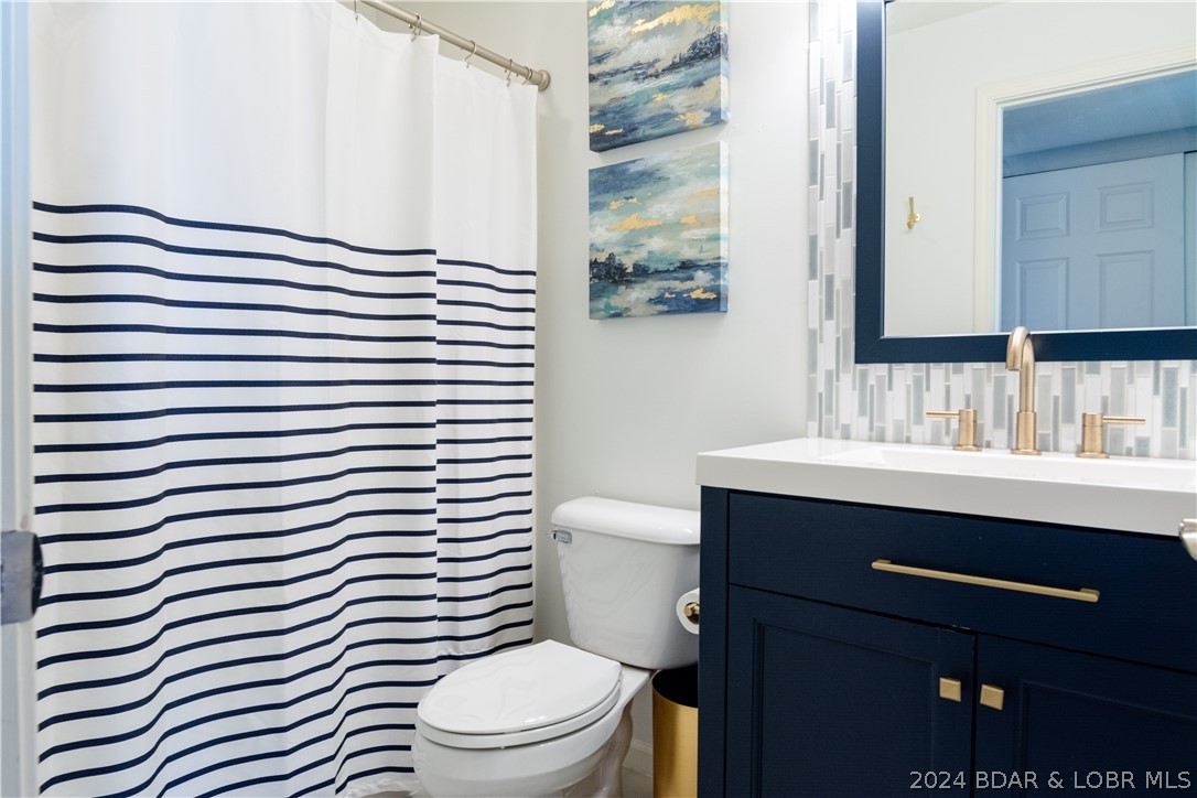 Osage Beach, Missouri 65065, United States, 3 Bedrooms Bedrooms, ,2 BathroomsBathrooms,Residential,Contingent,58349