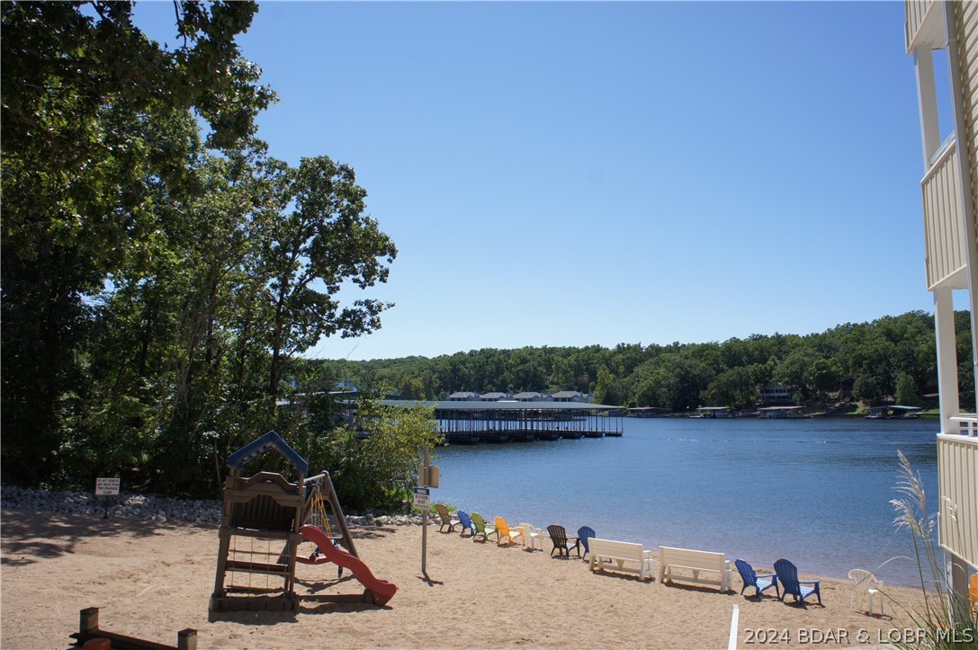 Osage Beach, Missouri 65065, United States, 3 Bedrooms Bedrooms, ,2 BathroomsBathrooms,Residential,Contingent,58349