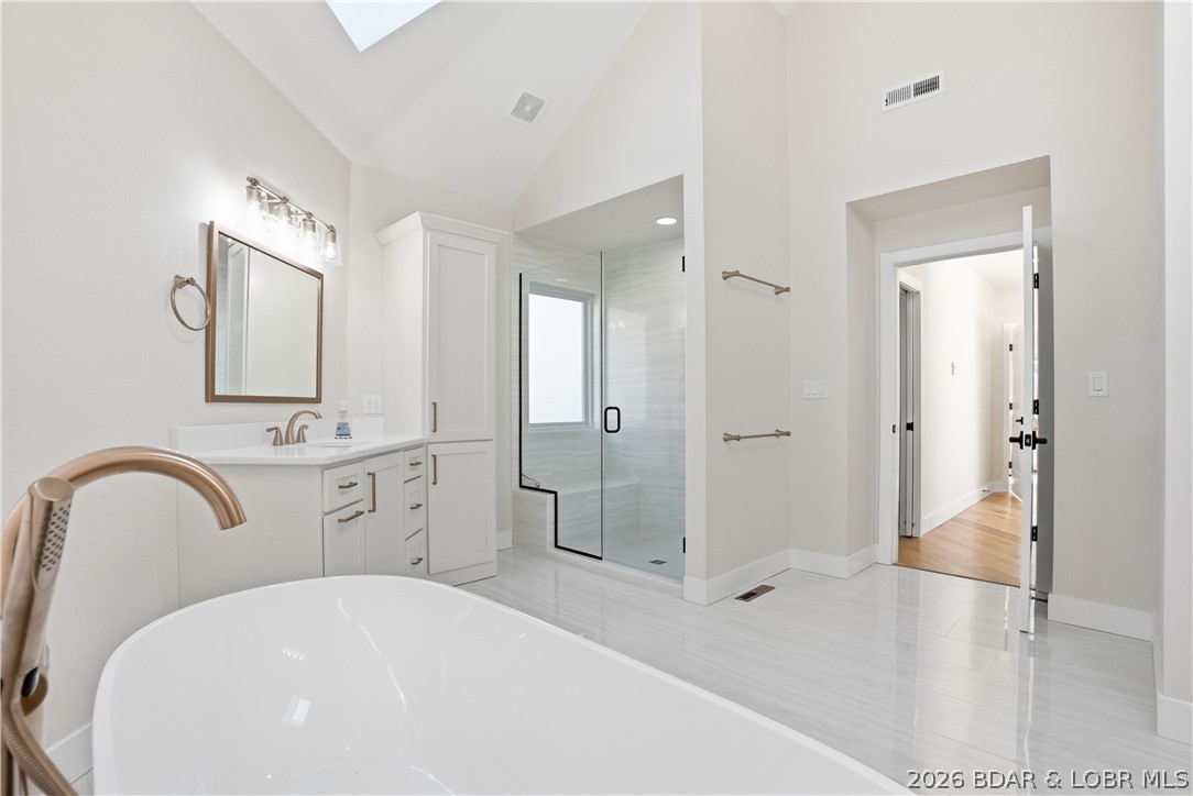 Four Seasons - Residential