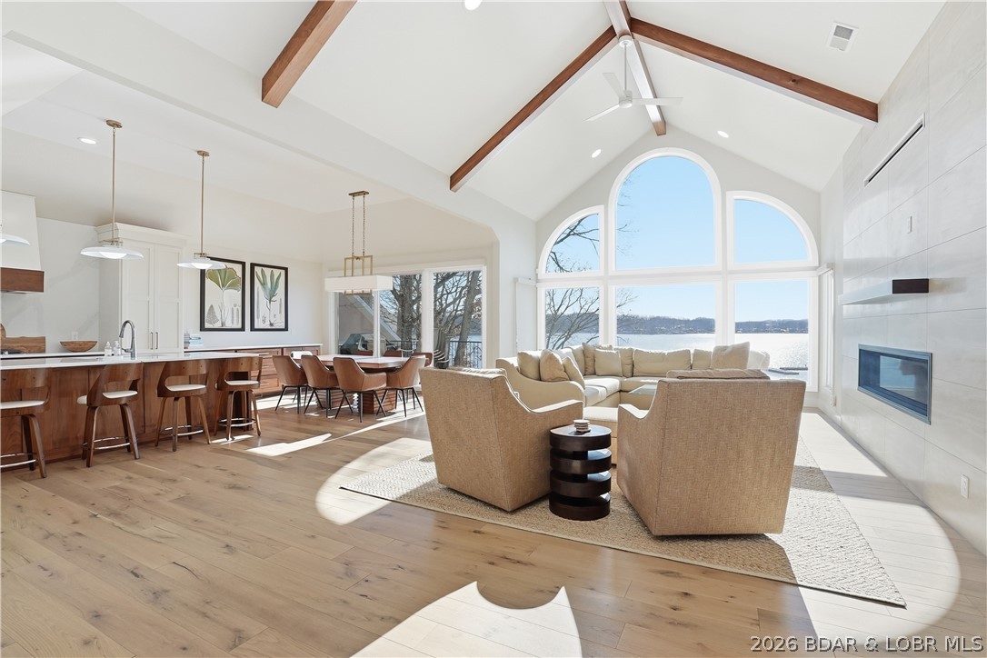 Four Seasons - Residential