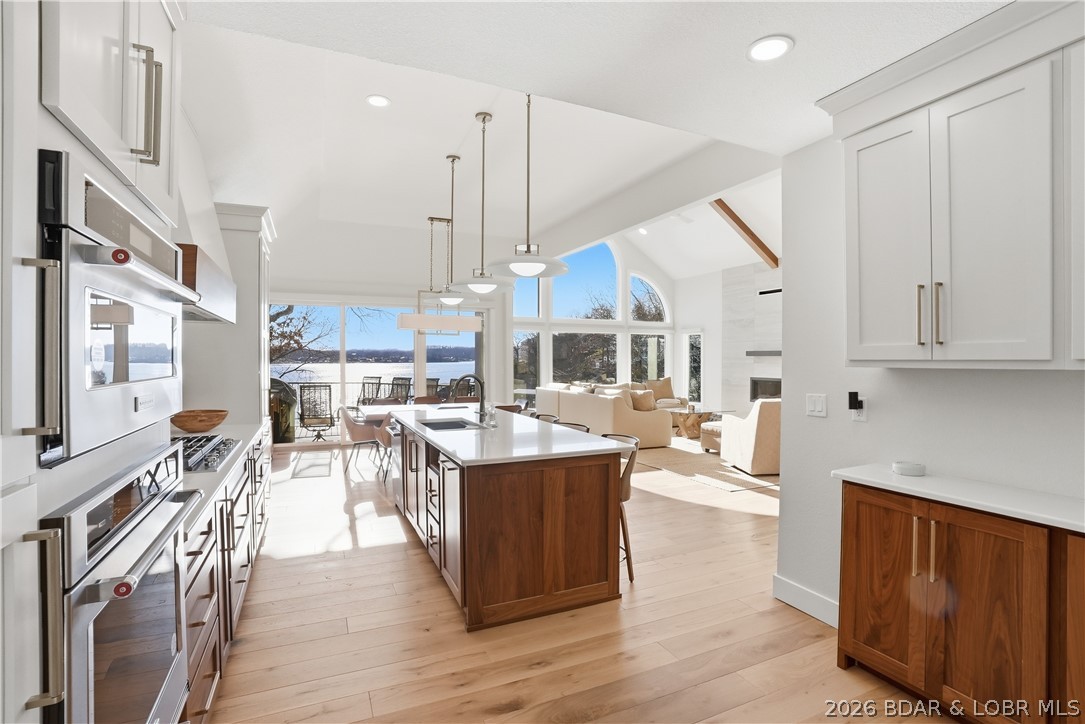 Four Seasons - Residential