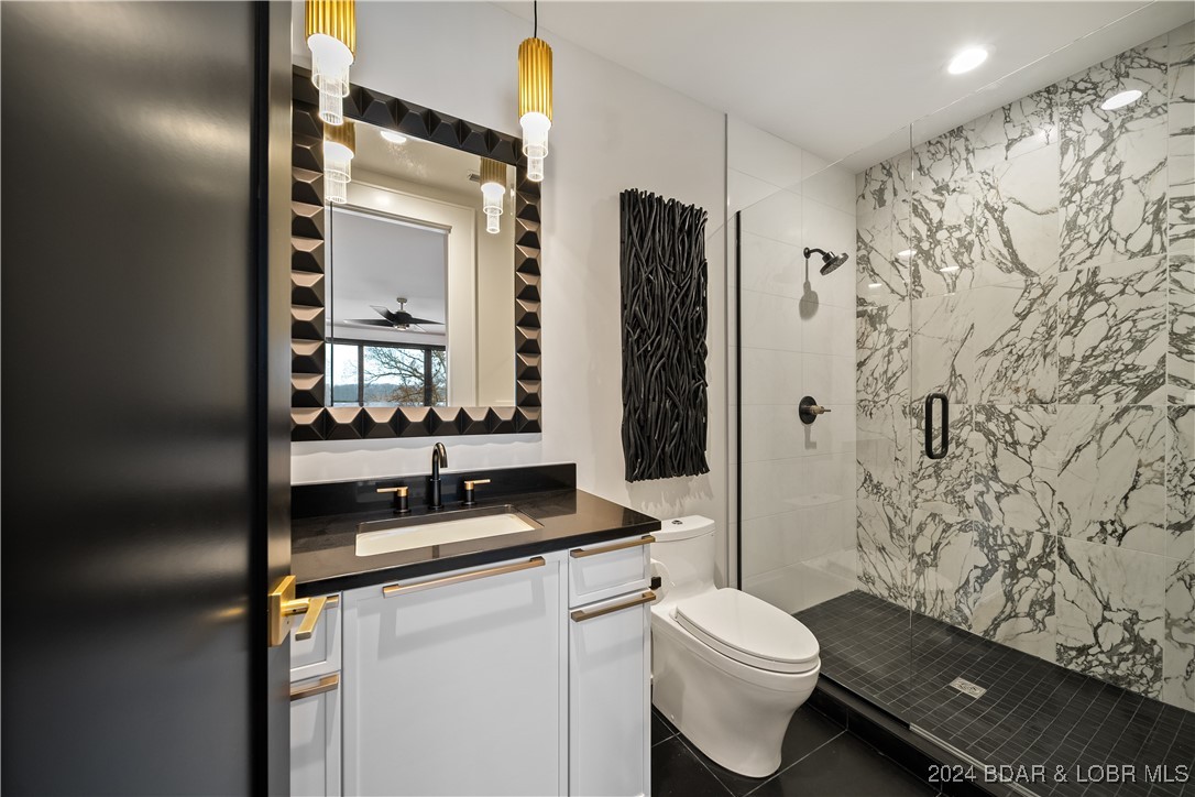 Porto Cima, Missouri 65079, United States, 10 Bedrooms Bedrooms, ,11 BathroomsBathrooms,Residential,Contingent,48860