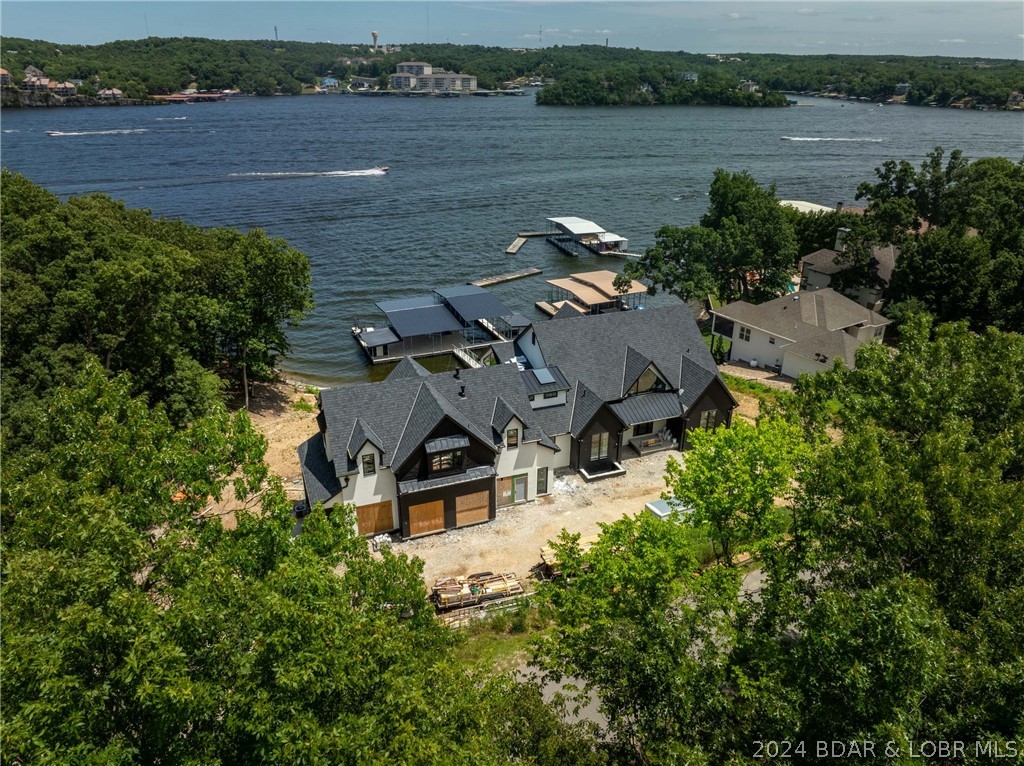 Porto Cima, Missouri 65079, United States, 10 Bedrooms Bedrooms, ,11 BathroomsBathrooms,Residential,Contingent,48860