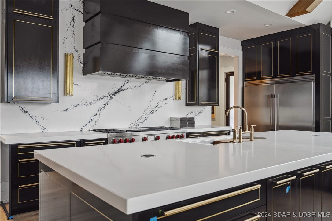 Porto Cima, Missouri 65079, United States, 10 Bedrooms Bedrooms, ,11 BathroomsBathrooms,Residential,Contingent,48860