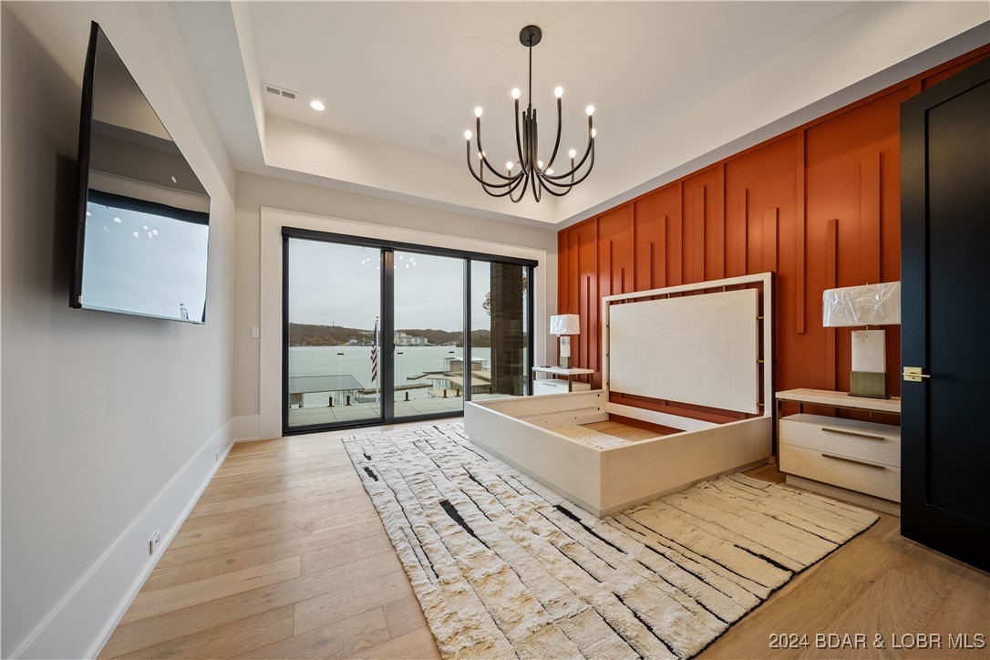 Porto Cima, Missouri 65079, United States, 10 Bedrooms Bedrooms, ,11 BathroomsBathrooms,Residential,Contingent,48860