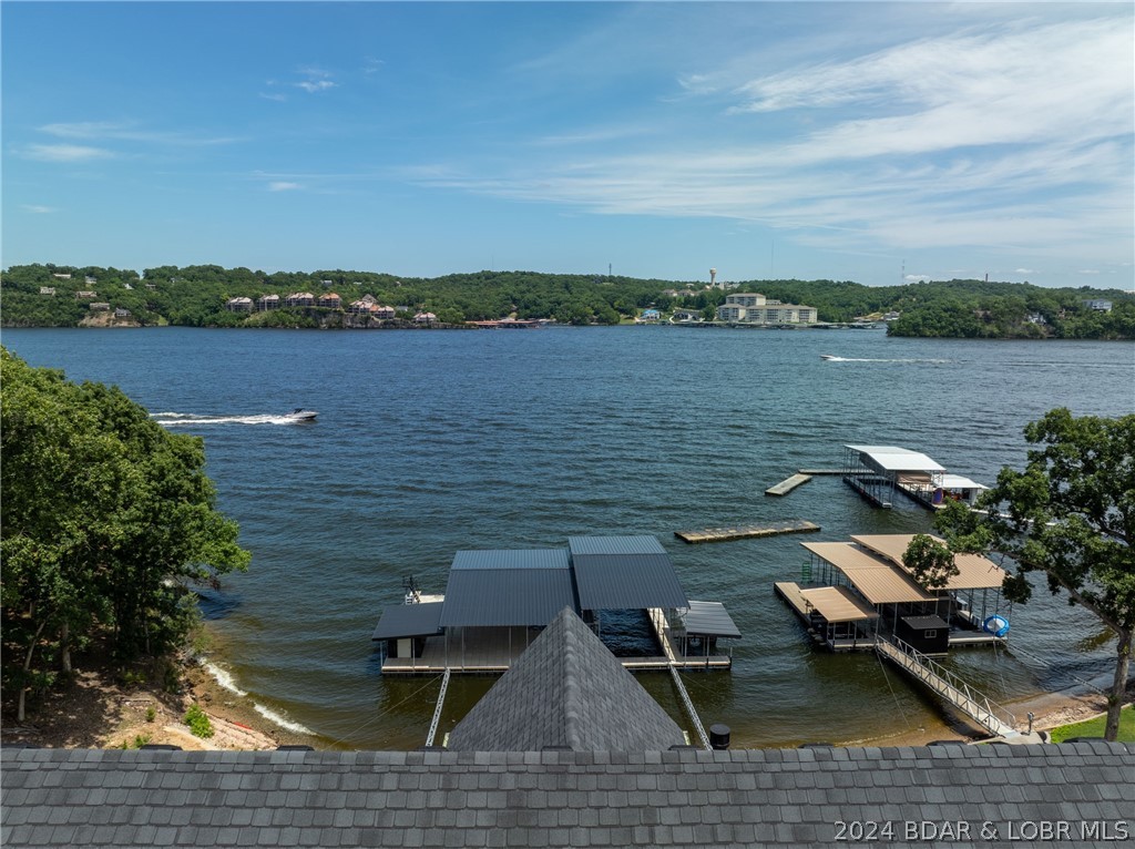 Porto Cima, Missouri 65079, United States, 10 Bedrooms Bedrooms, ,11 BathroomsBathrooms,Residential,Contingent,48860