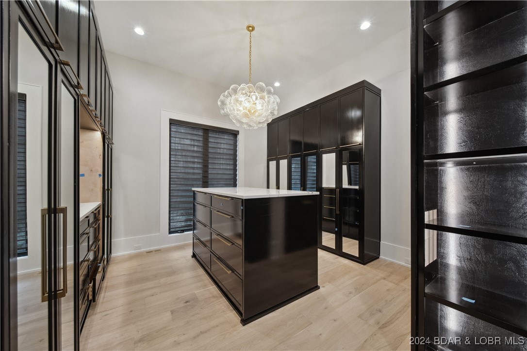 Porto Cima, Missouri 65079, United States, 10 Bedrooms Bedrooms, ,11 BathroomsBathrooms,Residential,Contingent,48860