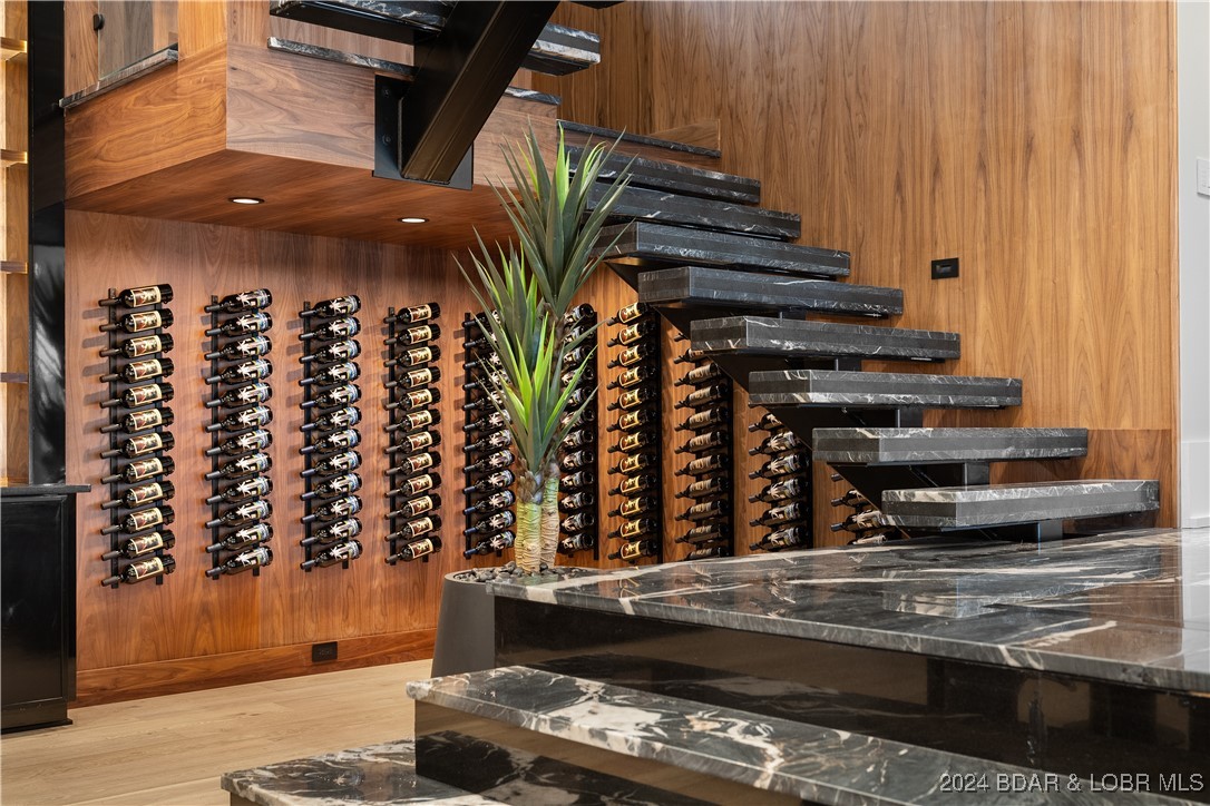 Porto Cima, Missouri 65079, United States, 10 Bedrooms Bedrooms, ,11 BathroomsBathrooms,Residential,Contingent,48860