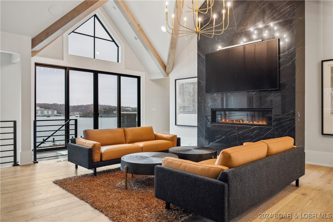 Porto Cima, Missouri 65079, United States, 10 Bedrooms Bedrooms, ,11 BathroomsBathrooms,Residential,Contingent,48860