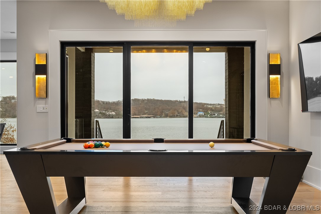 Porto Cima, Missouri 65079, United States, 10 Bedrooms Bedrooms, ,11 BathroomsBathrooms,Residential,Contingent,48860