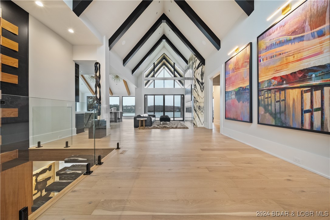 Porto Cima, Missouri 65079, United States, 10 Bedrooms Bedrooms, ,11 BathroomsBathrooms,Residential,Contingent,48860