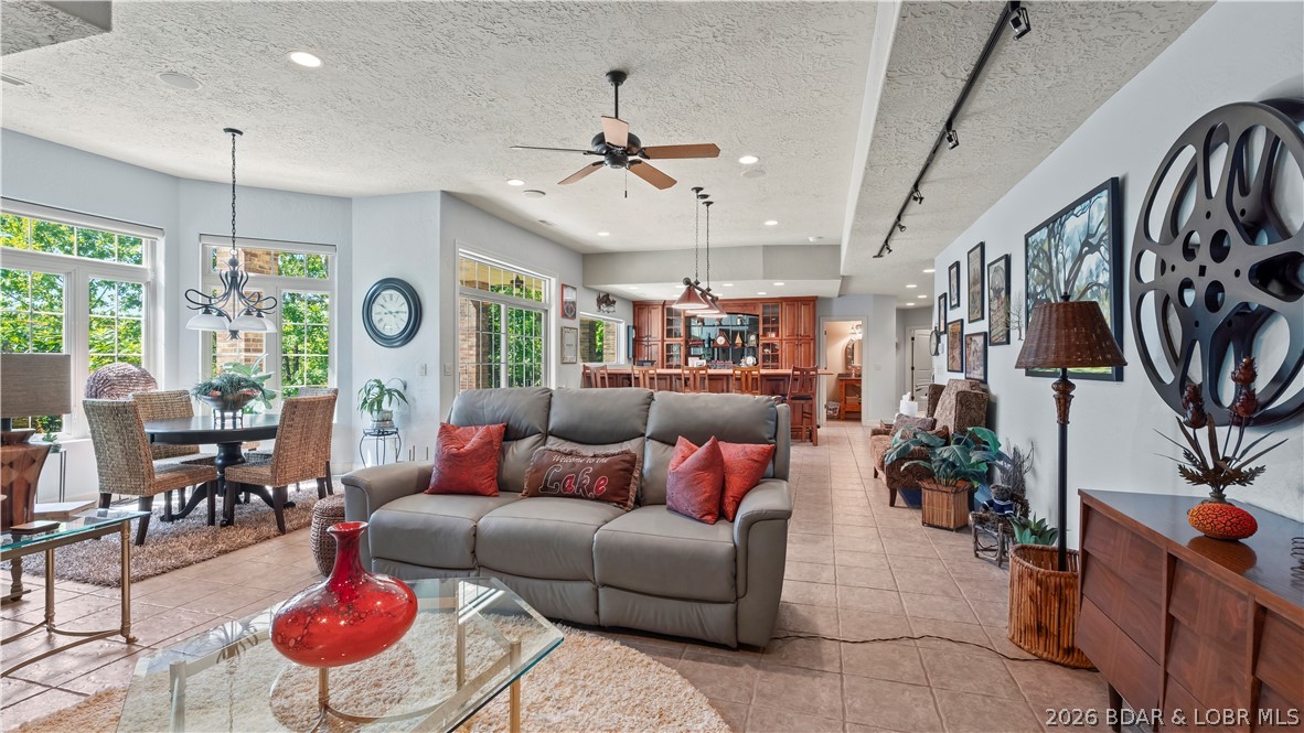 Oak Creek - Residential