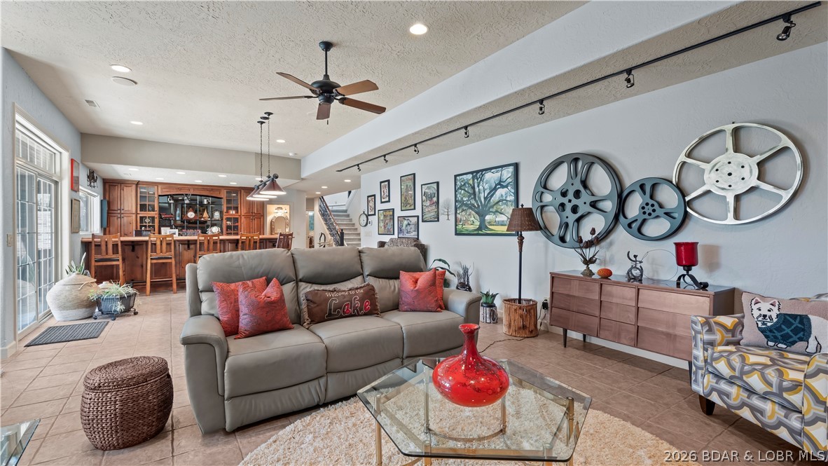 Oak Creek - Residential