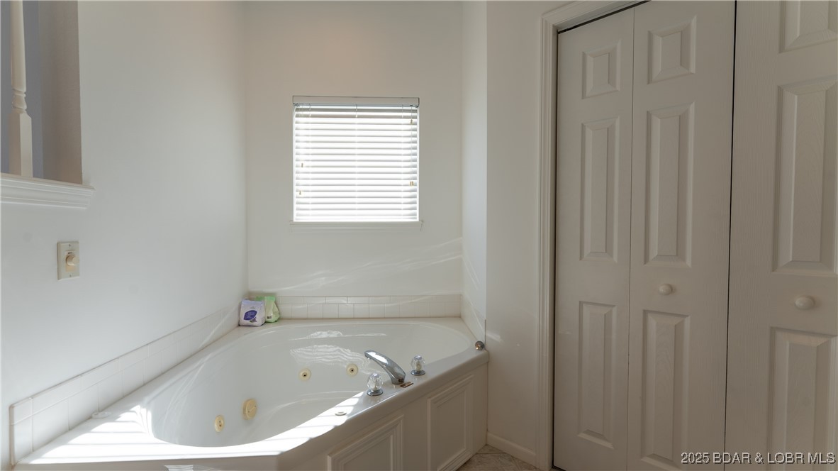 Sheldon Point - Residential