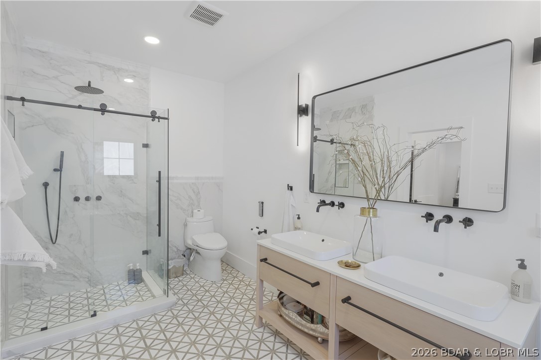 Horseshoe Bend # 8 - Residential