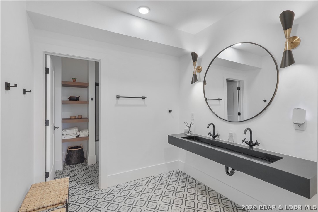 Horseshoe Bend # 8 - Residential