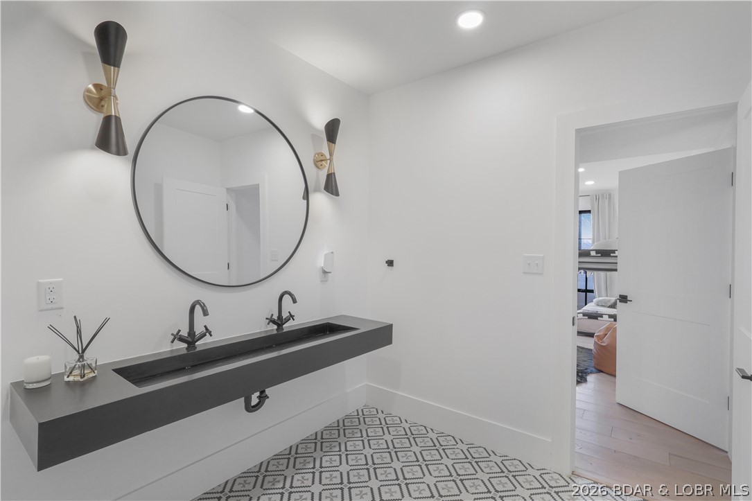 Horseshoe Bend # 8 - Residential