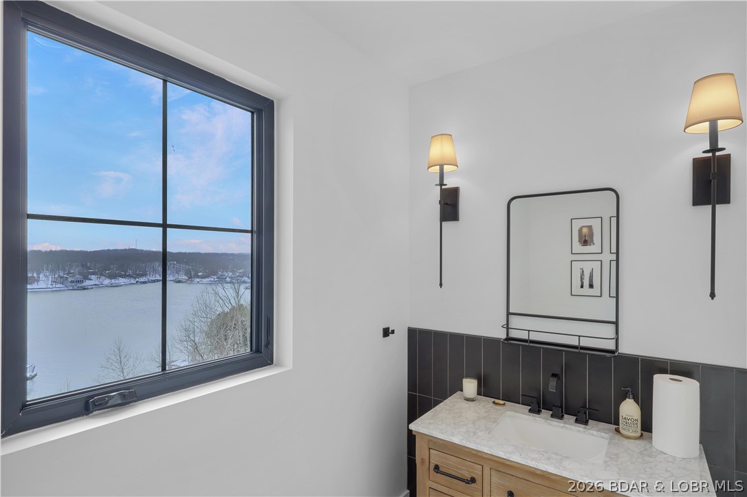 Horseshoe Bend # 8 - Residential