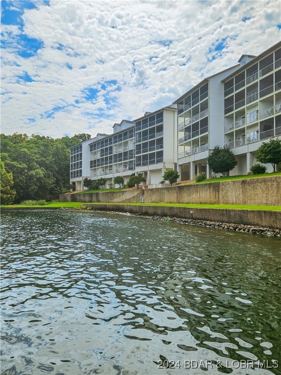 Osage Beach, Missouri 65065, United States, 3 Bedrooms Bedrooms, ,3 BathroomsBathrooms,Residential,Contingent,47039