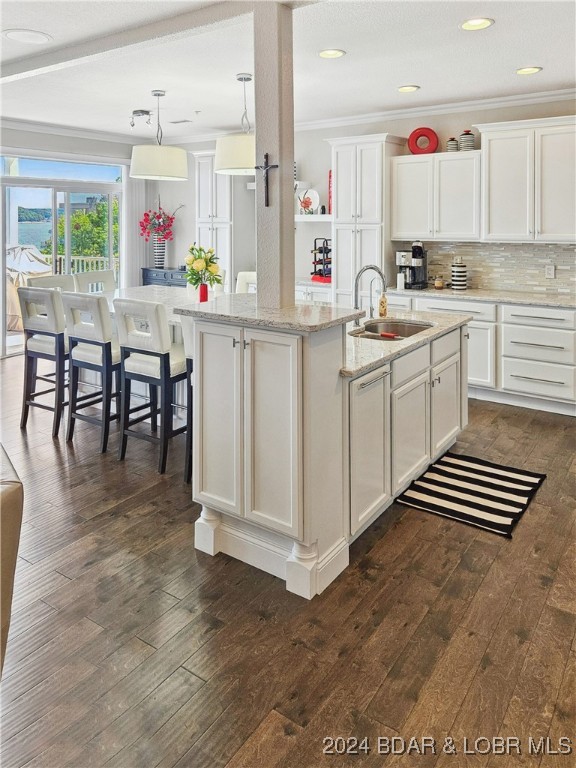 Osage Beach, Missouri 65065, United States, 3 Bedrooms Bedrooms, ,3 BathroomsBathrooms,Residential,Contingent,47039