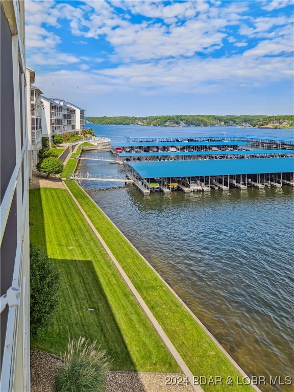 Osage Beach, Missouri 65065, United States, 3 Bedrooms Bedrooms, ,3 BathroomsBathrooms,Residential,Contingent,47039