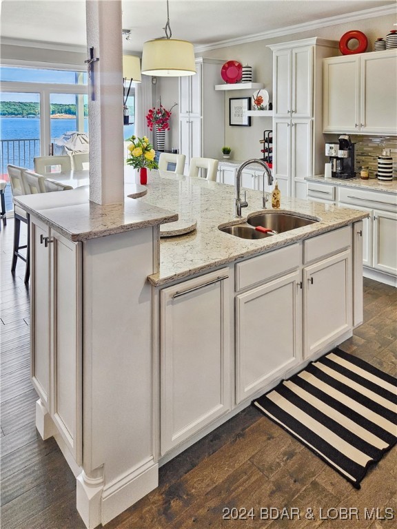 Osage Beach, Missouri 65065, United States, 3 Bedrooms Bedrooms, ,3 BathroomsBathrooms,Residential,Contingent,47039