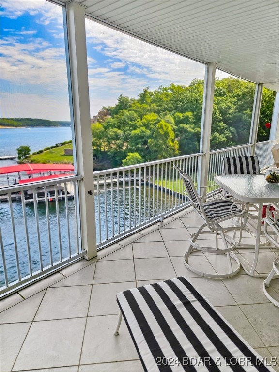 Osage Beach, Missouri 65065, United States, 3 Bedrooms Bedrooms, ,3 BathroomsBathrooms,Residential,Contingent,47039