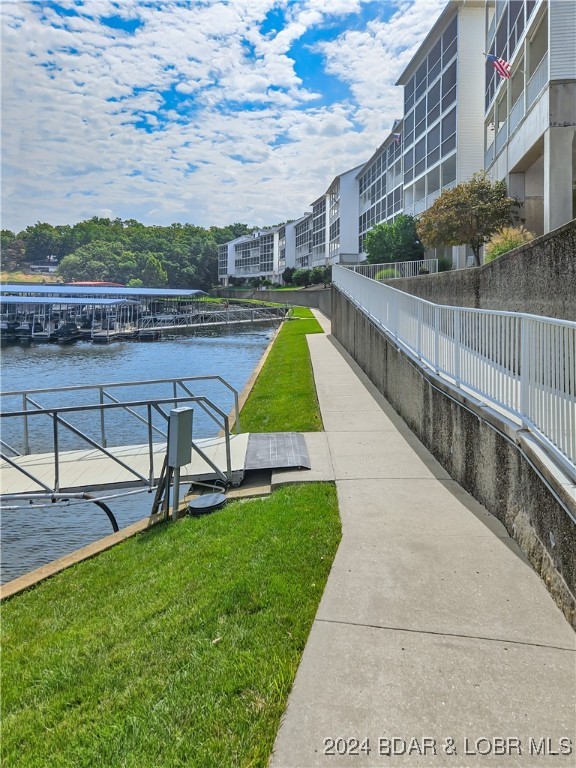 Osage Beach, Missouri 65065, United States, 3 Bedrooms Bedrooms, ,3 BathroomsBathrooms,Residential,Contingent,47039