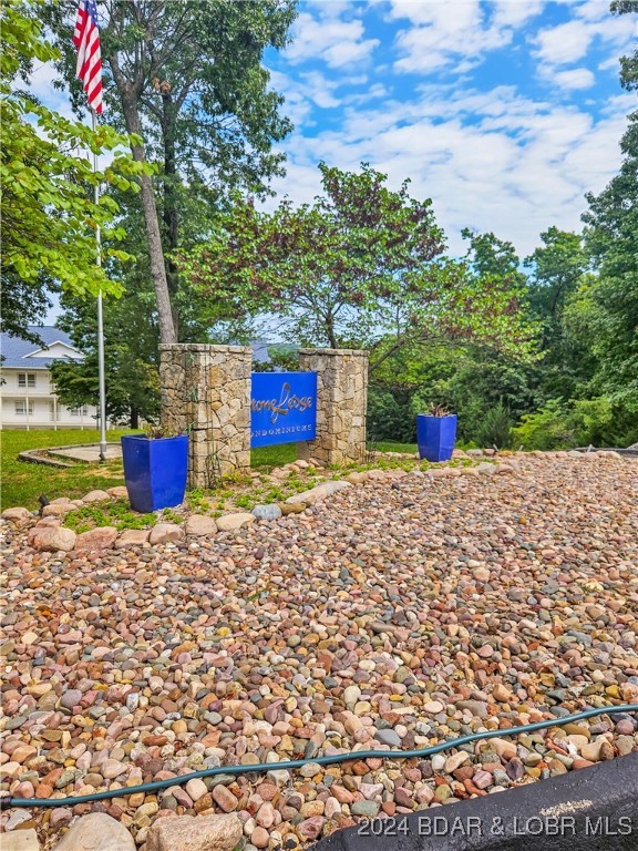 Osage Beach, Missouri 65065, United States, 3 Bedrooms Bedrooms, ,3 BathroomsBathrooms,Residential,Contingent,47039